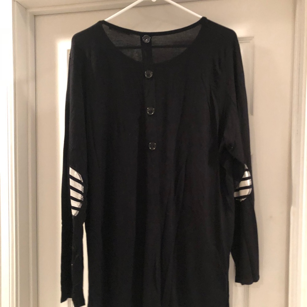 Cute coco and main black top